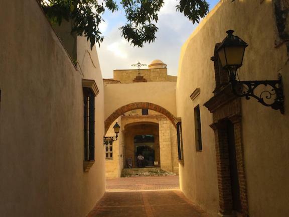 Colonial Charm Hostel Santo Domingo Exterior photo